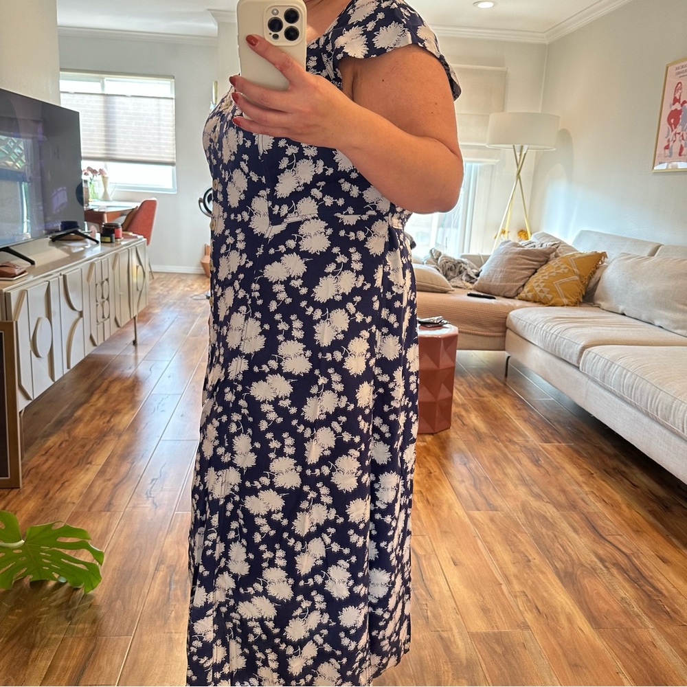 NWT Anthropologie Floral Navy/White Crisscross Dress with pockets. Size 18 W.